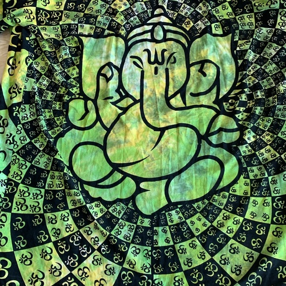 Roc Rio Designs Kimono with hood by Lee Rickie. OS. - Picture 6 of 9